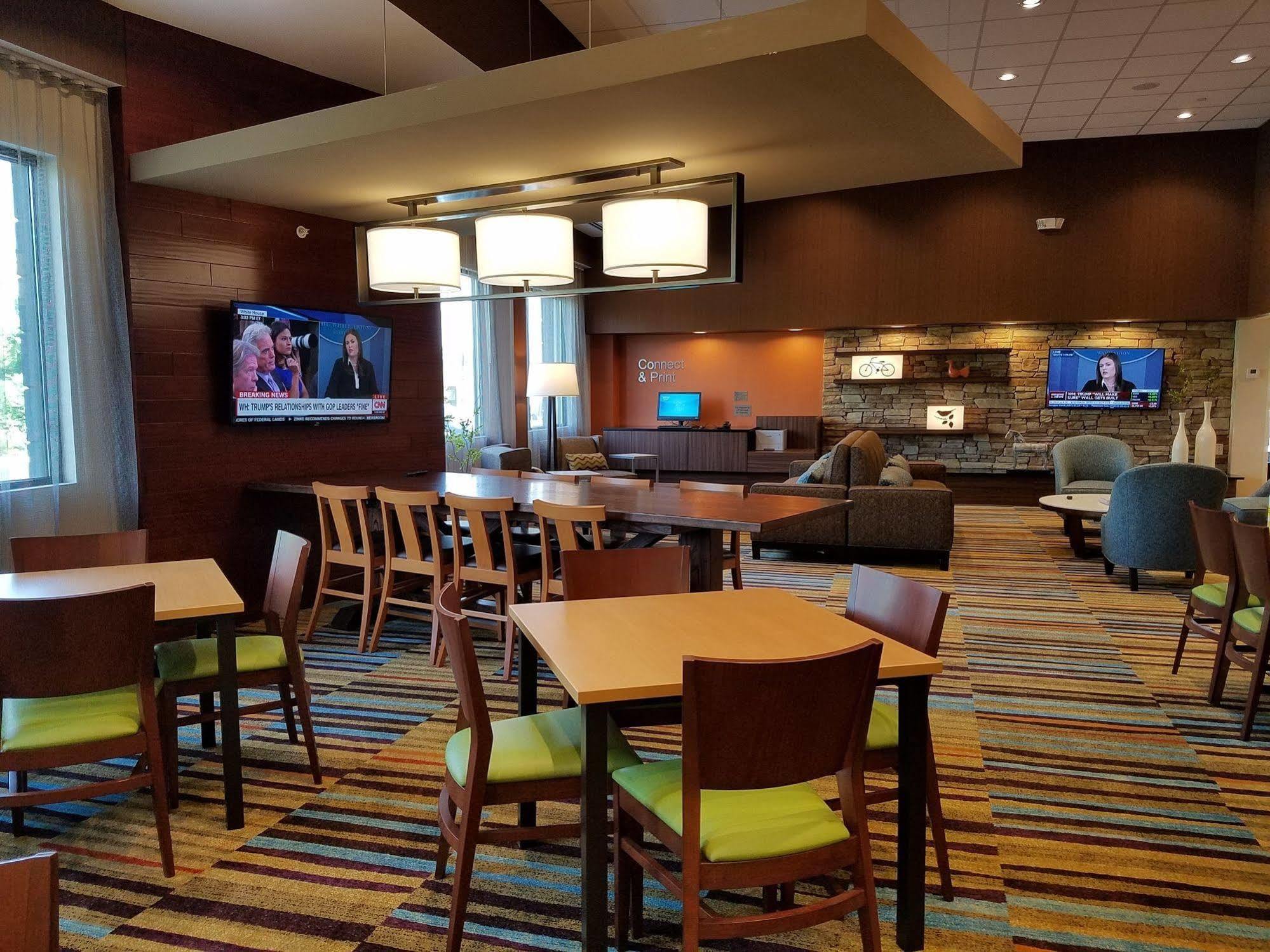 Fairfield Inn & Suites By Marriott Springfield Holyoke Exteriér fotografie